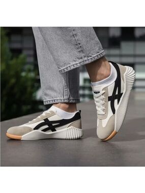 De Florance DF Cloudea 1.0 Vintage Black/Tan/White Sneaker Women’s Shoe Size 8